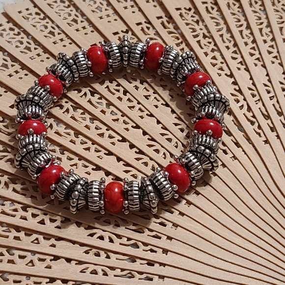 Stretchy Bracelet - Picture 1 of 7